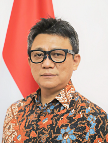 H.E. Berlian Helmy